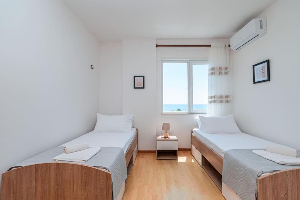 Grand View Apartment Durres Exterior photo